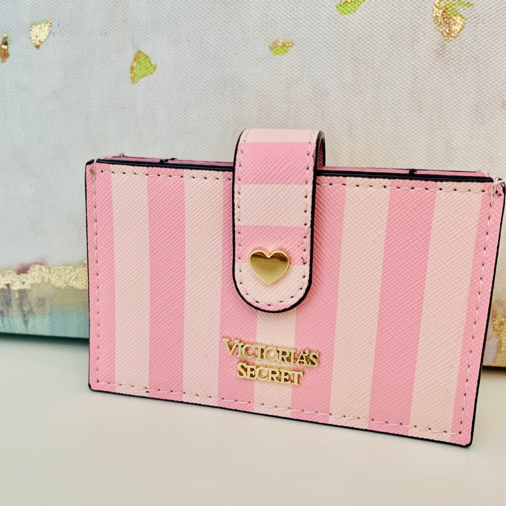 Victoria’s Secret Signature Accordion Card Case